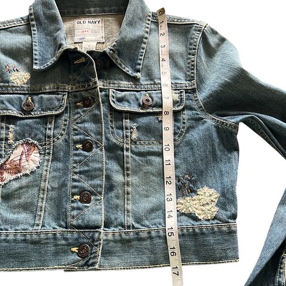 Old Navy Blue Denim Cropped Embellished Jean Jacket Size Medium Distressed Y2K - Picture 9 of 10
